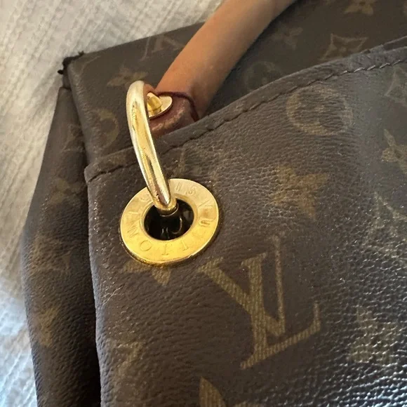✨Louis Vuitton Artsy MM - Picture 6 of 16